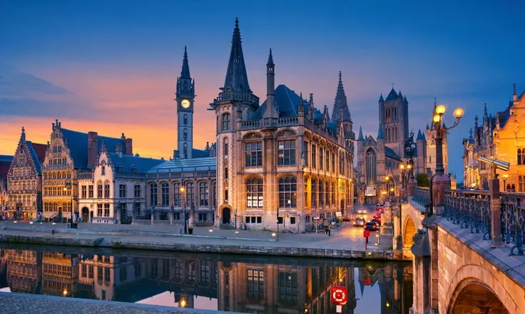 Belgium Confirms 2026 Peppol E-Invoicing Mandate with 2028 Near Real-Time Reporting to Follow